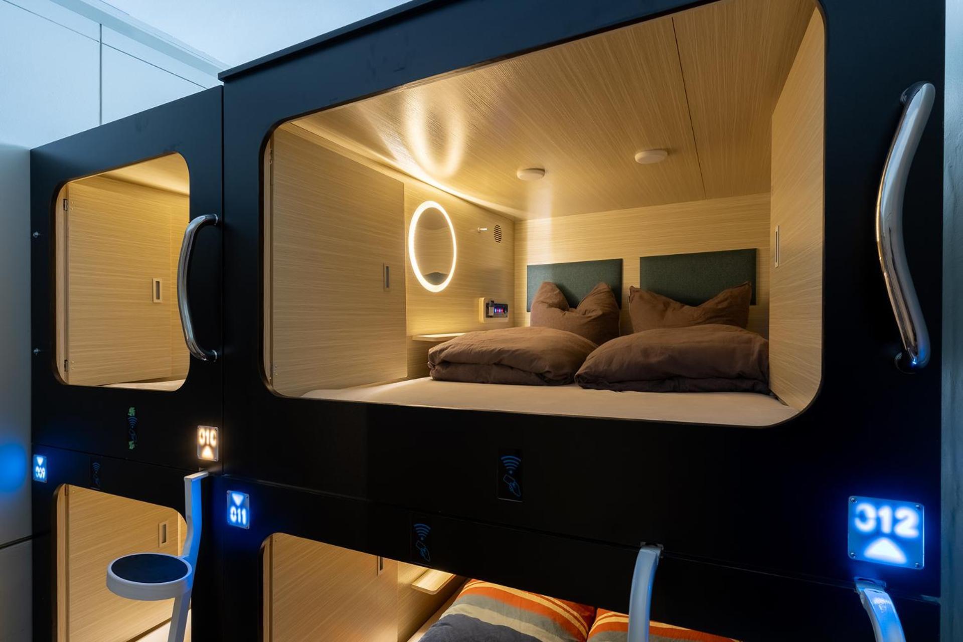 Mue Cubes - Capsule Hotel Bázel Kültér fotó